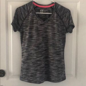 🧥RBX short sleeved vneck, Medium